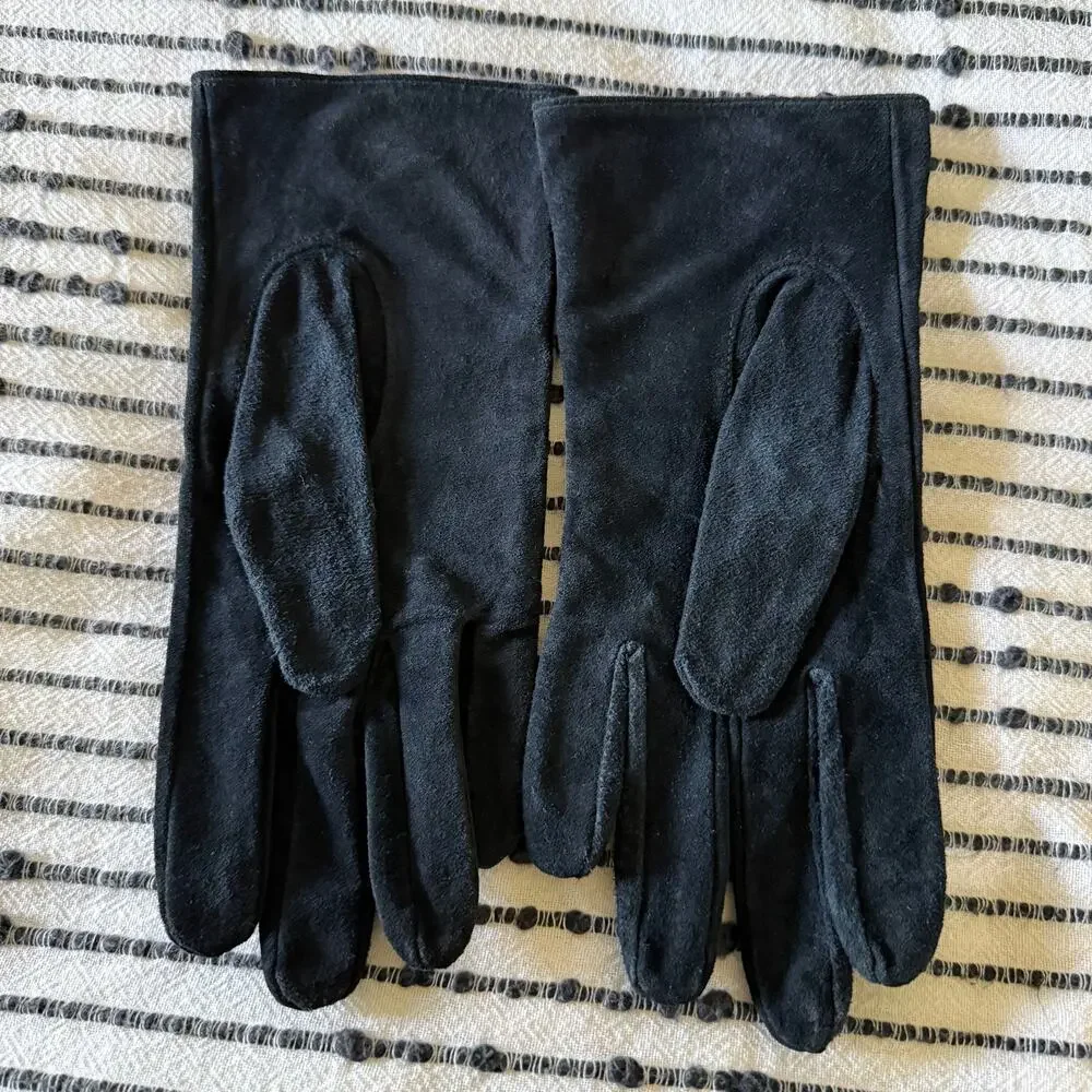 1960s Vintage Lightweight Suede Black Unlined Gloves Tulip Wrist approx Size 7.5